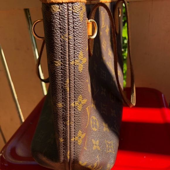 ***SOLD*** AUTH Louis Vuitton Neverfull PM - Picture 3 of 8
